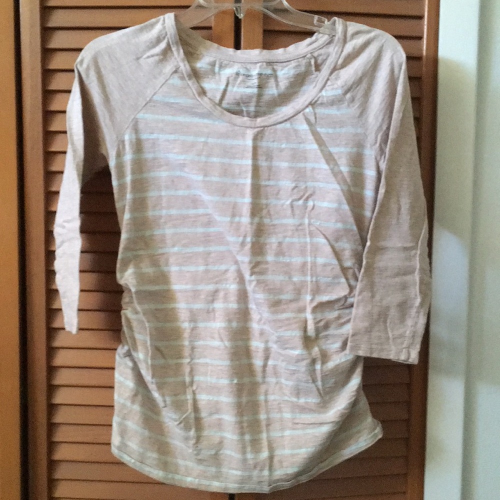 Maternity tee